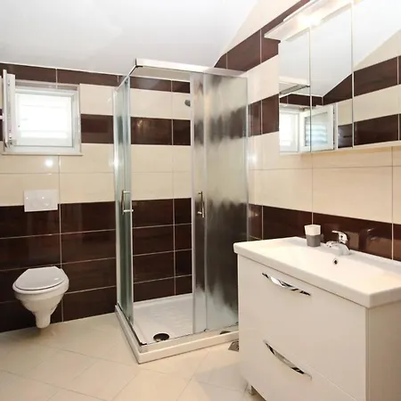 Konukevi Gorica 2 4*