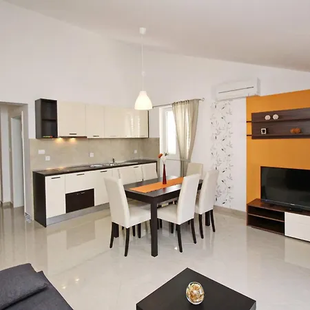 Guest house Gorica 2 Baska (Krk)