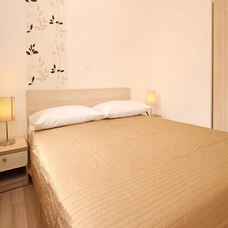 Gorica 2 4* Baska (Krk)