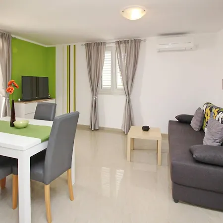 Guest house Gorica 2 Baska (Krk)