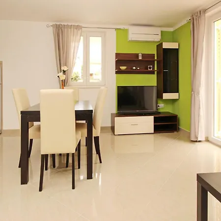 Gorica 2 4* Baska (Krk)