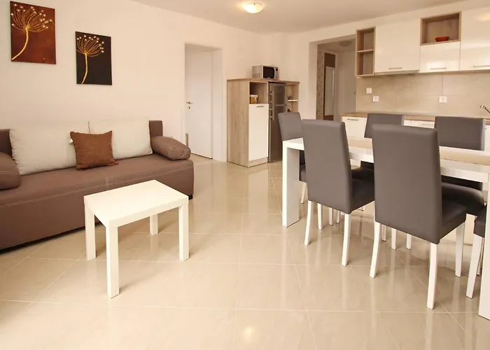 Gorica 2 Pensiune 4*